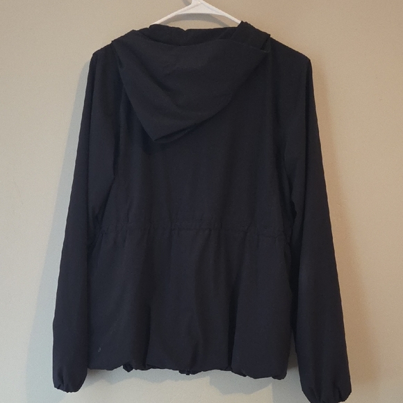 Lululemon Women's Black Hooded Jacket - Picture 2 of 8